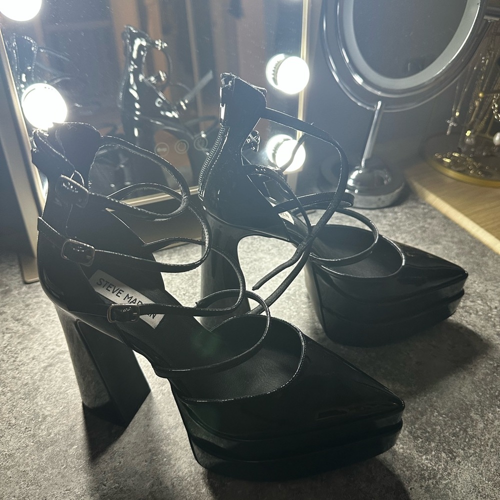 Steve Madden Glossy Black Platform Heels